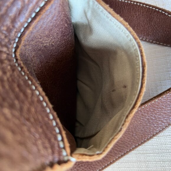 Roots Village Crossbody Bag – Tribe Leather – Like New - Picture 7 of 8